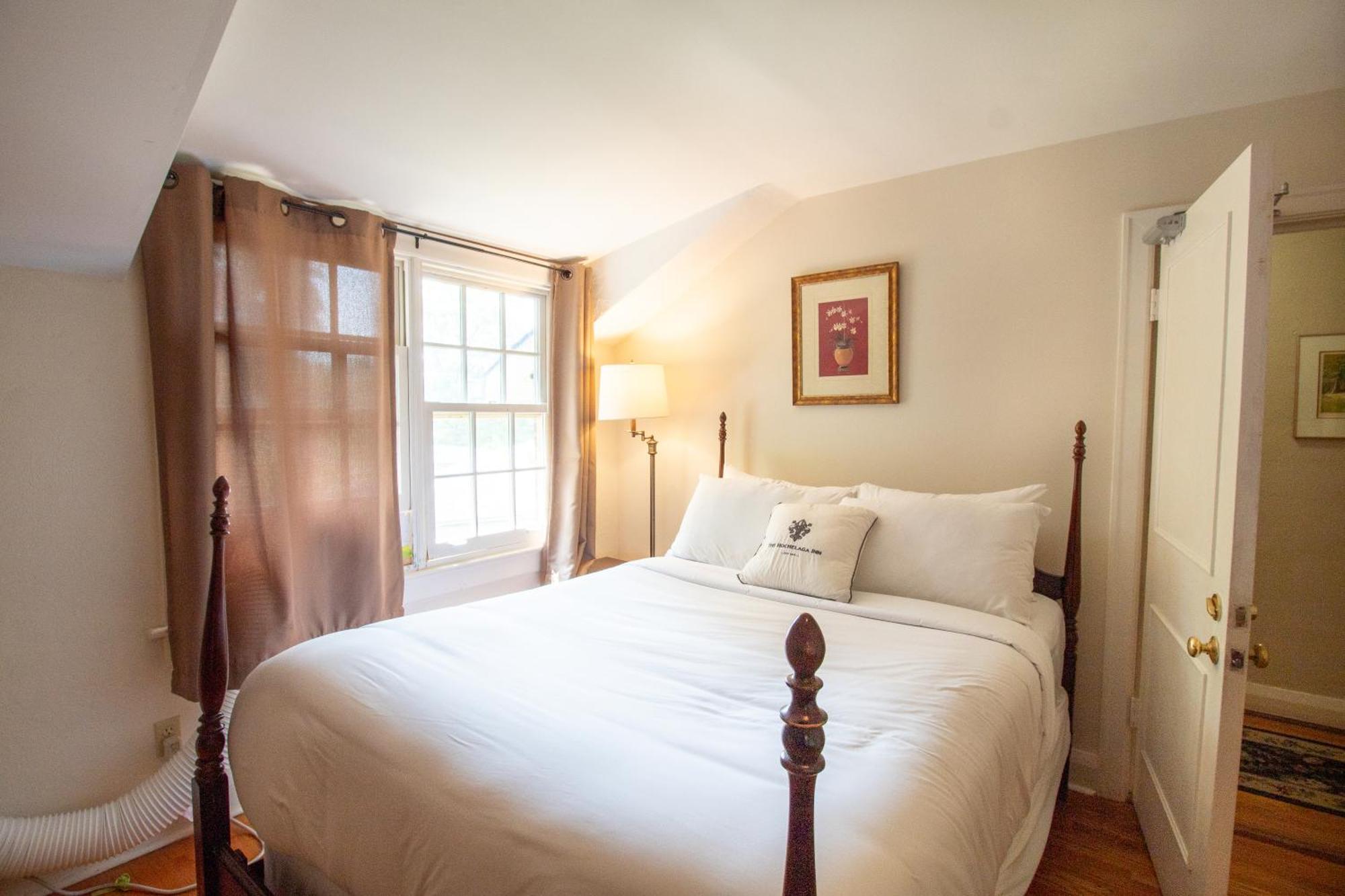Hochelaga Inn Kingston Esterno foto